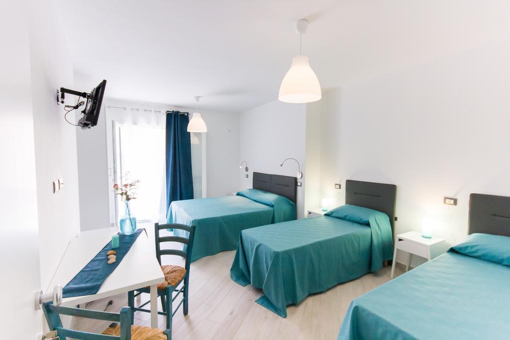 Stanze Del Mare Bed & Breakfast Balestrate Cameră foto