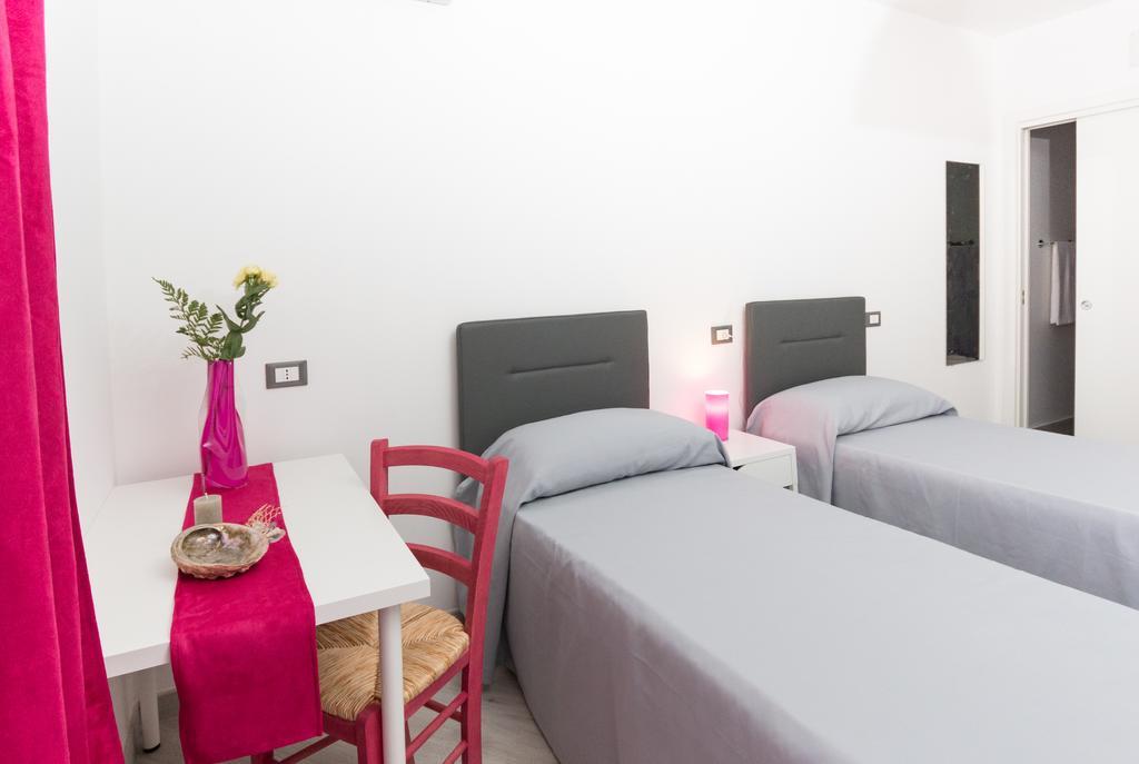 Stanze Del Mare Bed & Breakfast Balestrate Cameră foto
