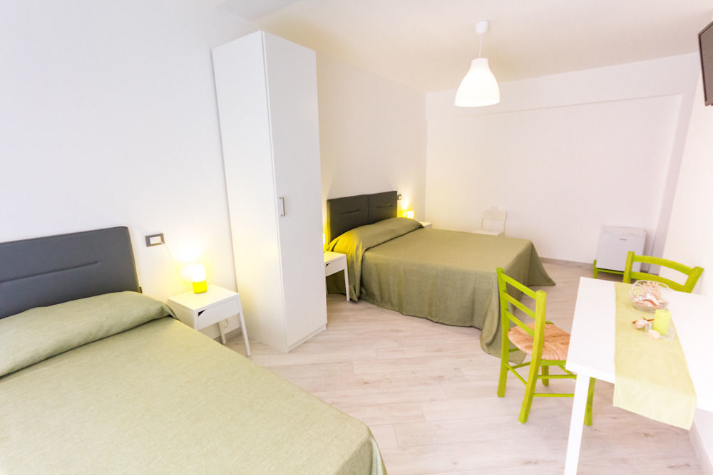 Stanze Del Mare Bed & Breakfast Balestrate Exterior foto